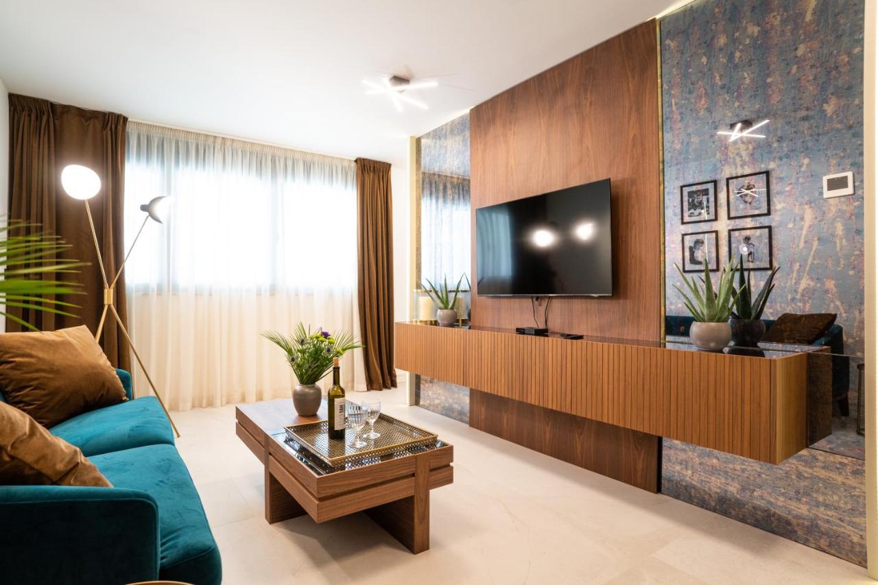 Ferienwohnung Ez Luxury Living Rovinj Exterior foto
