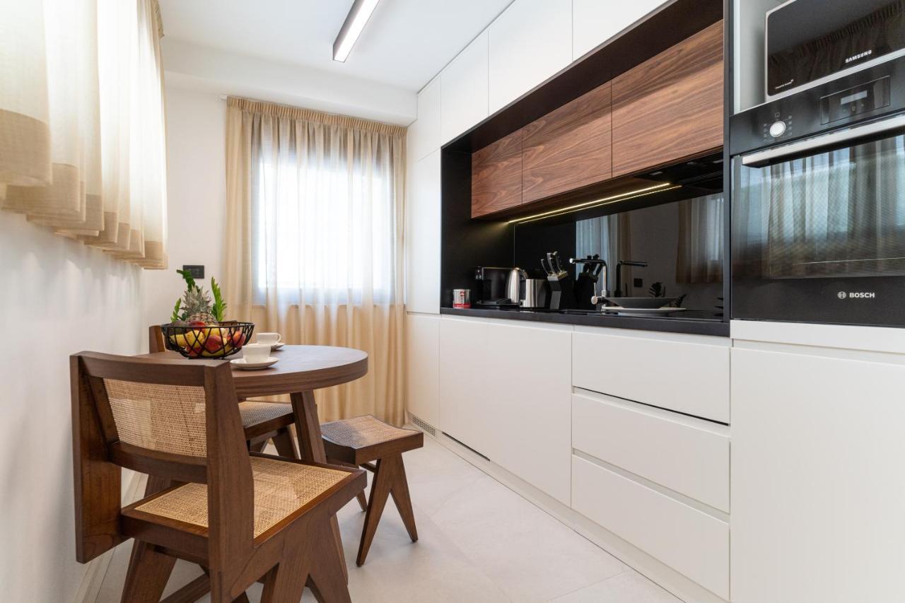 Ferienwohnung Ez Luxury Living Rovinj Exterior foto
